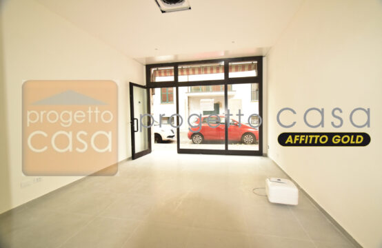 L2023 – NEGOZIO RISTRUTTURATO IN ZONA CENTRALE