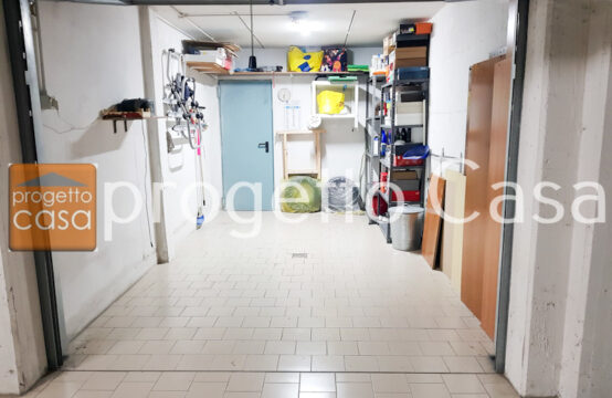 RIF. G7 AUTORIMESSA SINGOLA CON CANTINA