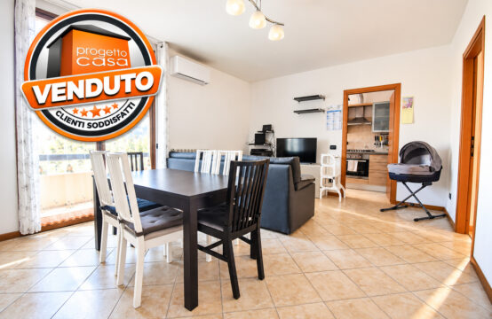 APPARTAMENTO CON DUE CAMERE E AMPIO GARAGE &#8211; RIF. A701